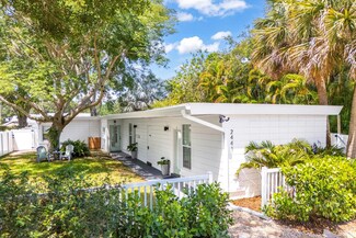 2441 Granada Ave, Vero Beach, FL 32960