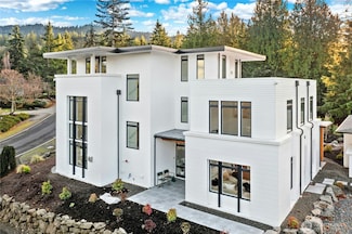 2115 Squak Mountain Loop SW, Issaquah, WA 98027