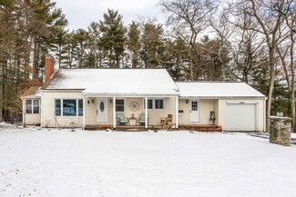 31 Grant Ave, East Walpole, MA 02032