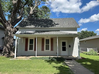 316 S Pine St, Pratt, KS 67124