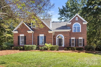 4749 Avonwood Ln, Charlotte, NC 28270