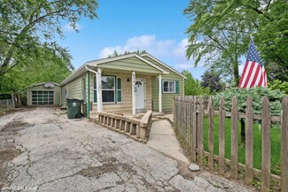 908 Diana Ct Unit 1, Round Lake Beach, IL 60073