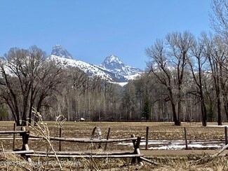 962 Granite Basin Loop, Victor, ID 83455