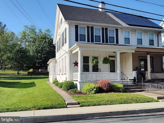143 E Main St, Brownstown, PA 17508