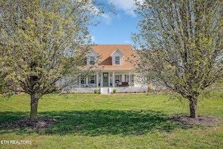 1798 Pearl Ave, Cookeville, TN 38506