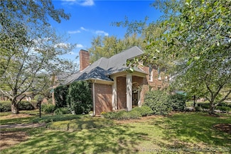 1800 Pugh St, Fayetteville, NC 28305