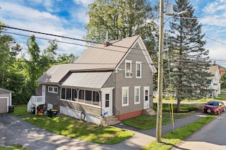 33 Adams St, Laconia, NH 03246