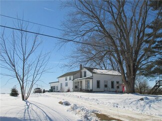 3269 Genesee Rd, Lawtons, NY 14091