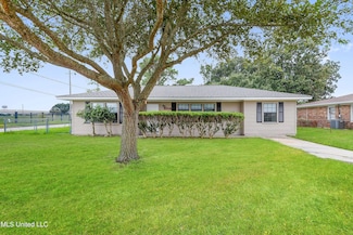 1609 Wiltshire Blvd, Biloxi, MS 39531
