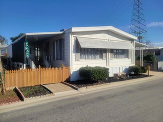 900 James Rd Unit 42, Bakersfield, CA 93308