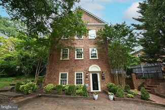 503 Summers Ct, Alexandria, VA 22301