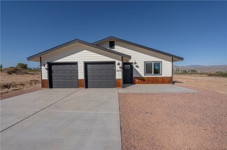 7674 E Oxbow Dr, Kingman, AZ 86401