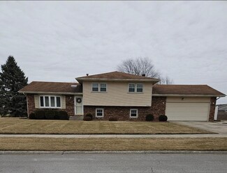 7471 Johnson St, Merrillville, IN 46410
