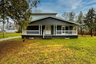 N7035 Center St, Horicon, WI 53032