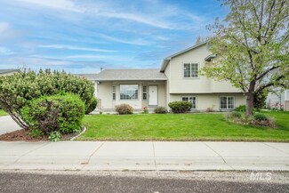 12091 W Blueberry Dr, Boise, ID 83709