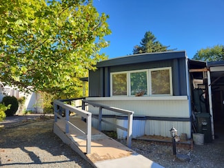 1241 Dowell Rd Unit 32, Grants Pass, OR 97527