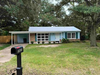 3921 E Charmaine Cir, Mobile, AL 36605