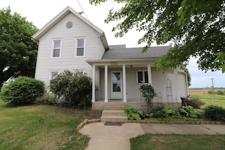4977 N Mount Vernon Rd, Forreston, IL 61030