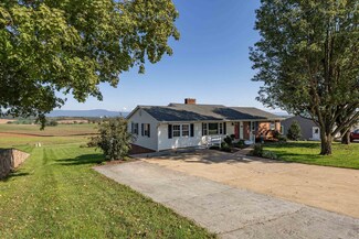 226 Grandview Dr, Harrisonburg, VA 22802