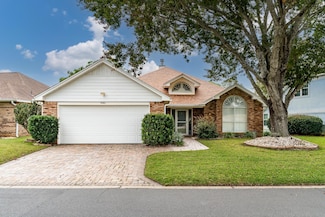 946 Shalimar Point Dr, Shalimar, FL 32579