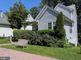 9672 Farmside Place, Vienna, VA 22182