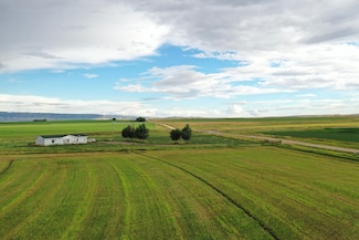 8255 Thirtythree Mile Rd, Mills, WY 82604