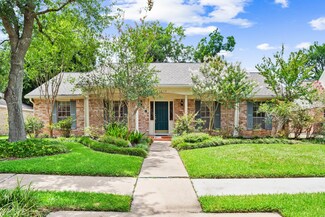 11410 Briar Rose Dr, Houston, TX 77077