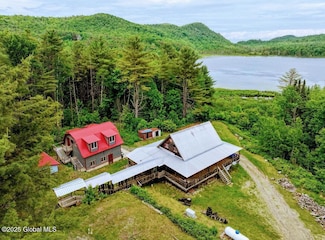 92 Riddle Rd, Mineville, NY 12956