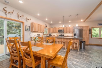 12101 Elderberry Ln, Ketchikan, AK 99901