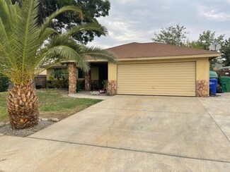 2260 Kings Cross Way, Porterville, CA 93257