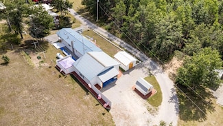 2077 Dumont Rd, Luzerne, MI 48636