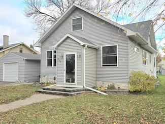 337 2nd Ave E, Halstad, MN 56548