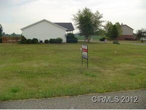 818 S Circle Dr, Flora, IN 46929