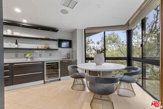 300 N Swall Dr Unit 305, Beverly Hills, CA 90211