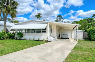 5 Creek Cir, Naples, FL 34114