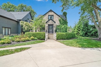 2946 Lewis Center Rd, Lewis Center, OH 43035