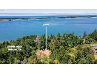 1220 Seagate St, Coos Bay, OR 97420