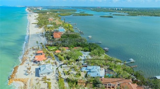 1042 N Casey Key Rd, Osprey, FL 34229
