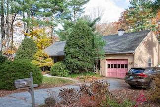 311 Old Street Rd, Peterborough, NH 03458