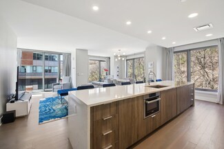 9 Avenue at Port Imperial Unit 313, West New York, NJ 07093