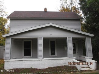 888 Emerald Ave NE, Grand Rapids, MI 49503