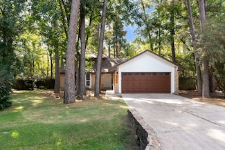 19 Tremont Woods Ct, Spring, TX 77381