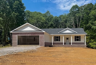 27 Woodland Dr, Dickson, TN 37055