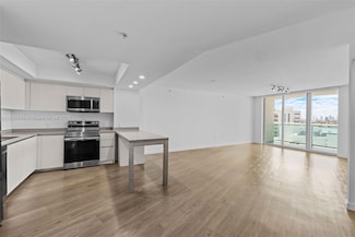 1500 Bay Rd Unit M-0823, Miami Beach, FL 33139