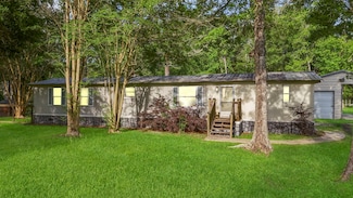 100 County Road 6478, Dayton, TX 77535