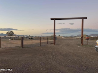 51252 W Buffalo Dog Rd, Aguila, AZ 85320