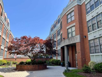 402 9th St Unit E2K, Hoboken, NJ 07030