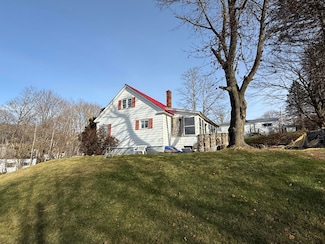 19 Gagnon St, Livermore Falls, ME 04254