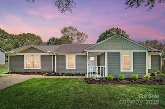 3612 Cobbleridge Dr, Charlotte, NC 28215