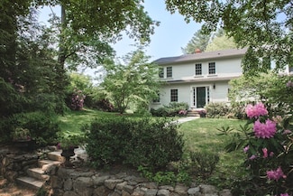 14 Dodges Row, Wenham, MA 01984